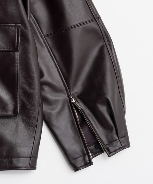 MAISON SPECIAL（メゾンスペシャル）の「Oversized Stand Collar Leather Blouson/オーバースタンドカラーレザーブルゾン（ブルゾン・レディース・ブラウン/ブラック・FREE）」の18枚目の写真