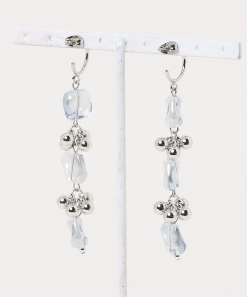 tone（トーン）の「【R】1033　揺れるガラス×シルバーピアス(MA)（ピアス（両耳用）・レディース・ブルー・FREE）」の4枚目の写真