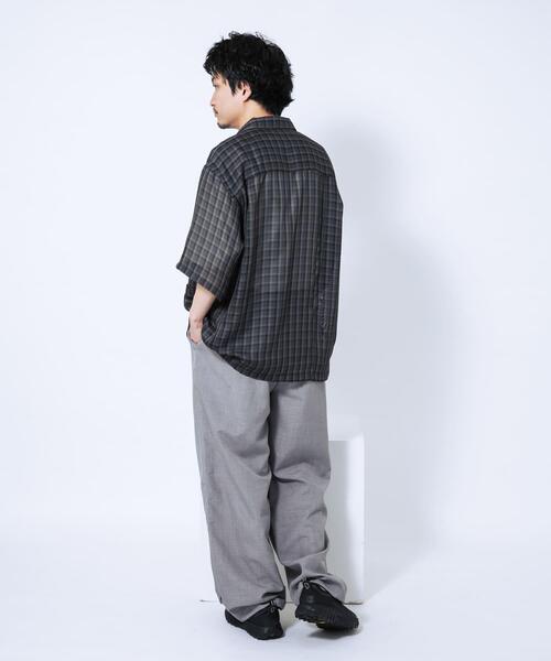 EKAL(エカル)の「『速乾』パナマライクチェックショートスリーブシャツ(シャツ/ブラウス・メンズ・グレー系その他/ベージュ系その他・MEDIUM/LARGE)」の4枚目の写真