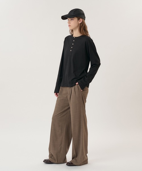 Perushu(ペルーシュ)の「2TUCK CLOTH STRAIGHT SLACKS/2タッククロスストレートスラックス(スラックス・メンズ・ブラック/グレー/ブラウン・LARGE/SMALL/MEDIUM)」の10枚目の写真