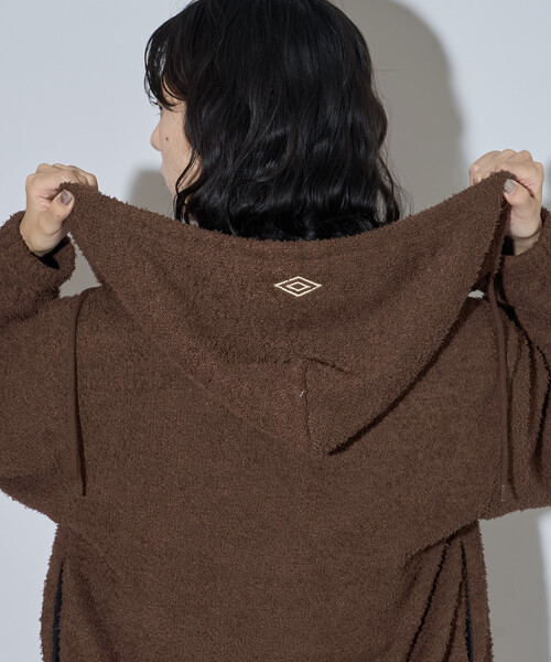 FREAK'S STORE（フリークスストア）の「UMBRO × FREAK'S STORE/アンブロ 別注 Boucle Hoodie/別注 ブークレ フ―ディー（その他アウター・レディース・オフホワイト/ブラウン/ブラック・ﾌﾘ-）」の21枚目の写真