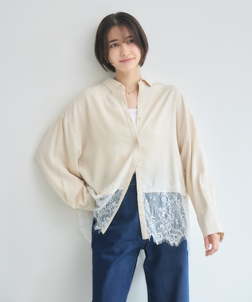 KATHARINE ROSS(キャサリンロス)の「裾レースシャツ(シャツ/ブラウス・レディース・アイボリー/ダークブラウン/ブラック・FREE)」の2枚目の写真