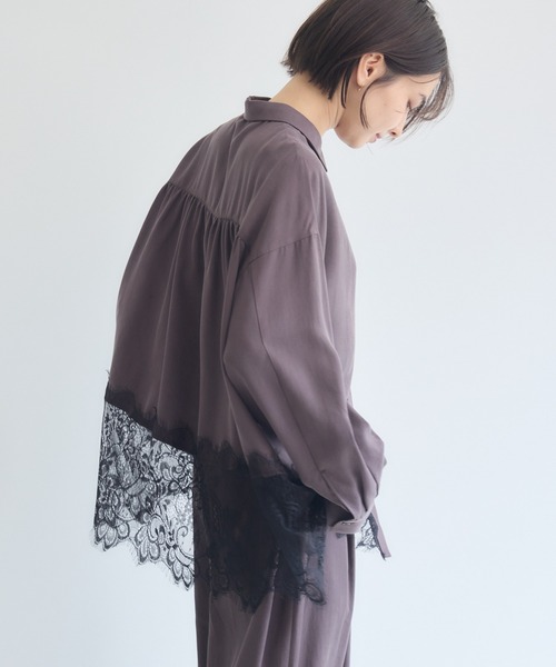 KATHARINE ROSS(キャサリンロス)の「裾レースシャツ(シャツ/ブラウス・レディース・アイボリー/ダークブラウン/ブラック・FREE)」の9枚目の写真