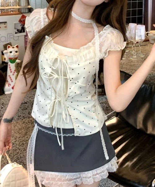 Emilie(エミリー)の「ドット柄 レイヤード風 リボン 半袖トップス チョーカー付き(Tシャツ/カットソー・レディース・アイボリー・FREE)」の5枚目の写真