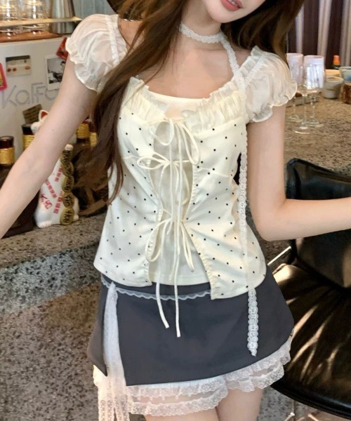 Emilie(エミリー)の「ドット柄 レイヤード風 リボン 半袖トップス チョーカー付き(Tシャツ/カットソー・レディース・アイボリー・FREE)」の6枚目の写真