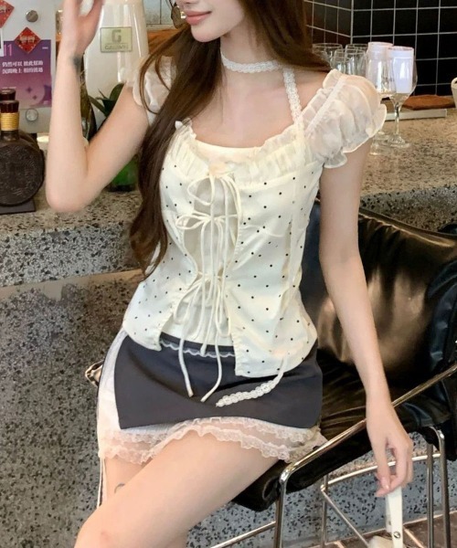 Emilie(エミリー)の「ドット柄 レイヤード風 リボン 半袖トップス チョーカー付き(Tシャツ/カットソー・レディース・アイボリー・FREE)」の9枚目の写真