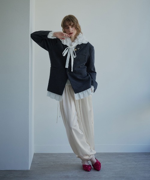 W:Huku(フーク)の「【W:Huku シルキーサテン】サイド ドロスト バルーンパンツ / Silky Satin Side-Drawstring Balloon Pants(その他パンツ・レディース・ブラウン/ピンク/ネイビー/オフホワイト・FREE)」の7枚目の写真