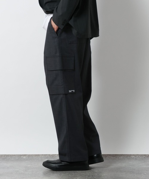 GLOBAL WORK(グローバルワーク)の「クリーンデニム/カーゴパンツ/897466(デニムパンツ・メンズ・ダークブルー・MEDIUM/LARGE/SMALL)」の19枚目の写真