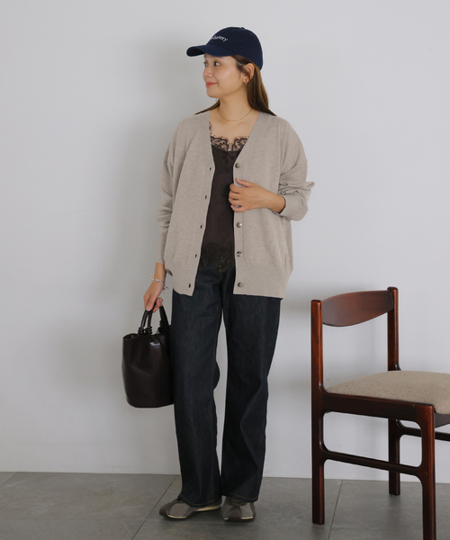 JOURNAL STANDARD(ジャーナルスタンダード)の「WASHABLE COMF Vネックカーディガン(カーディガン/ボレロ・レディース・ネイビー/ベージュ/ブラウン・FREE)」の17枚目の写真