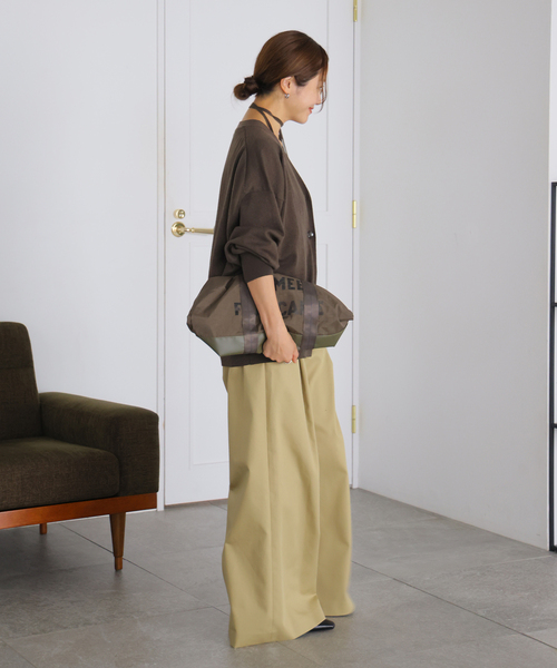 JOURNAL STANDARD(ジャーナルスタンダード)の「WASHABLE COMF Vネックカーディガン(カーディガン/ボレロ・レディース・ネイビー/ベージュ/ブラウン・FREE)」の20枚目の写真