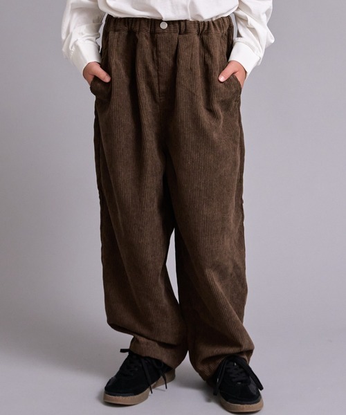 PAIRMANON STREET(ペアマノンストリート)の「【90-160cm】コーデュロイ ワイドカーブパンツ【PAIRMANON STREET】(その他パンツ・キッズ・ブラック/パープル/ブラウン/グレー系その他・120/90/130/140/110/150/100/160)」の16枚目の写真