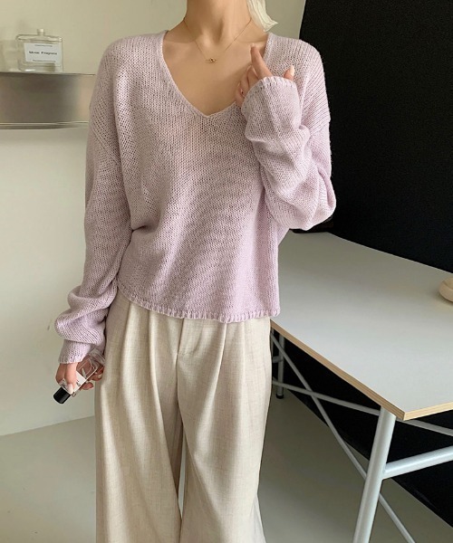 COCOMOMO（ココモモ）の「Vネックルーズニット ショートニット ドロップショルダー vネック ニット シンプル ルーズニット トップス 長袖 Vネックニット ショート丈 レイヤード 重ね着 袖長め（ニット/セーター・レディース・パープル/ライトグレー/グリーン/アイボリー・FREE）」の11枚目の写真
