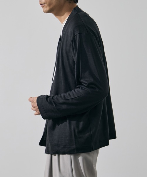 WRAPINKNOT(ラッピンノット)の「【WRAPINKNOT/ラッピンノット】Button-less Cardigan(カーディガン/ボレロ・メンズ・ダークグレー/ブラック・3/2)」の15枚目の写真