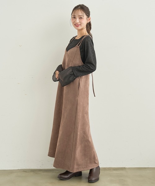 mil(ミル)の「スウェードライク キャミワンピース 【588231】(ワンピース・レディース・ブラウン/ベージュ・XS/S)」の13枚目の写真