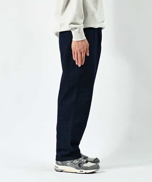 UNIVERSAL OVERALL(ユニバーサルオーバーオール)の「CHILLPAN TAPERED(デニムパンツ・メンズ・ネイビー/ブルー/グレー/ブラック・L/XL/S/M)」の5枚目の写真