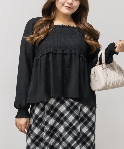 CLETTE(クレット)の「シャーリングペプラムブラウス(シャツ/ブラウス・レディース・ボルドー/ピンク/ブラック・3L/LL/4L)」の4枚目の写真