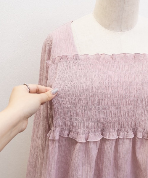 CLETTE(クレット)の「シャーリングペプラムブラウス(シャツ/ブラウス・レディース・ボルドー/ピンク/ブラック・3L/LL/4L)」の17枚目の写真