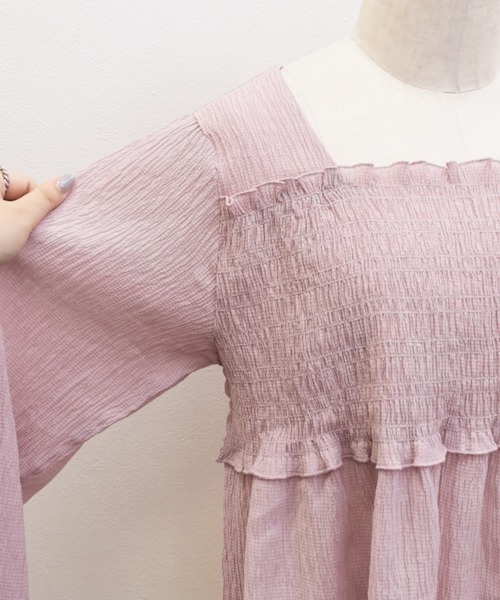 CLETTE(クレット)の「シャーリングペプラムブラウス(シャツ/ブラウス・レディース・ボルドー/ピンク/ブラック・3L/LL/4L)」の16枚目の写真
