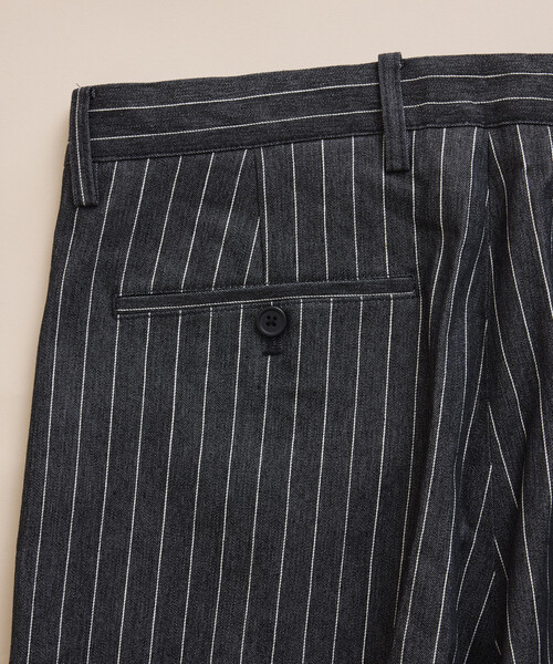 FREAK'S STORE(フリークスストア)の「ワイドストレートシルエット 1タック ストライプ スラックス(スラックス・メンズ・ネイビー/ブラック・LARGE/MEDIUM/SMALL)」の14枚目の写真