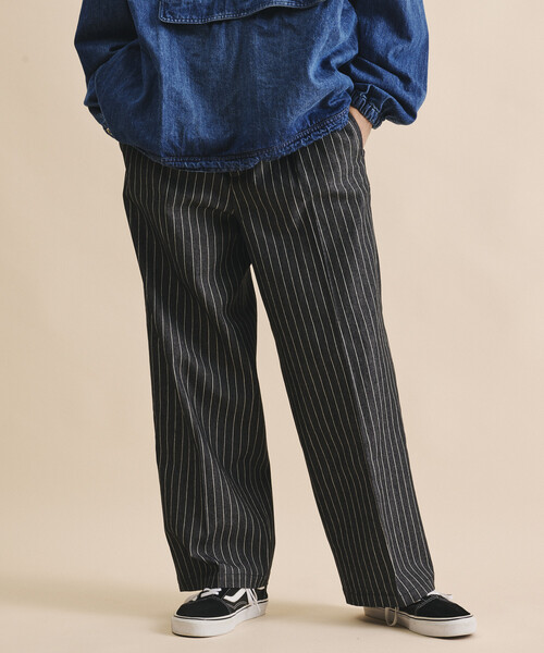FREAK'S STORE(フリークスストア)の「ワイドストレートシルエット 1タック ストライプ スラックス(スラックス・メンズ・ネイビー/ブラック・LARGE/MEDIUM/SMALL)」の19枚目の写真