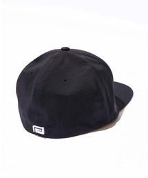 reversal.dogi.design.works（リバーサル・ドーギ・デザイン・ワークス）の「＜reversal/リバーサル＞CIRCUIT LOGO FITTED CAP（キャップ）」