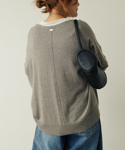 PUAL CE CIN(ピュアルセシン)の「【洗濯機可能】ウォッシャブルニットVネックプルオーバー(ニット/セーター・レディース・ベージュ/グレー/チャコールグレー/レッド/ブラウン・FREE)」の8枚目の写真