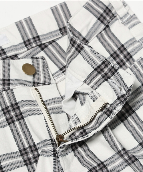 NATURAL BEAUTY BASIC（ナチュラルビューティーベーシック）の「チェックスキニークロップドパンツ（その他パンツ・レディース・ホワイト系その他/ダークネイビー/オフホワイト/ライトホワイト・LARGE/SMALL/X-SMALL/MEDIUM）」の16枚目の写真