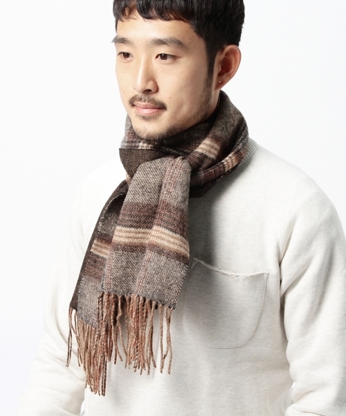 BEAMS（ビームス）の「BEAMS / グレンチェック リバーシブル マフラー 16FW（マフラー・メンズ・ネイビー/ブラウン/チャコールグレー・ONE SIZE）」の8枚目の写真