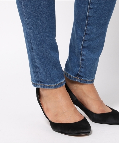 AG(エージー)の「AG デニムパンツ(デニムパンツ・レディース・ブルー・23/24/25)」の8枚目の写真