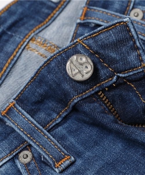 AG(エージー)の「AG デニムパンツ(デニムパンツ・レディース・ブルー・23/24/25)」の12枚目の写真