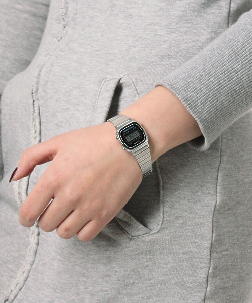 AMERICAN RAG CIE（アメリカンラグシー）の「CASIO（カシオ）時計　BRI-LA-670WA-1（アナログ腕時計・レディース・シルバー・ﾌﾘ-）」の6枚目の写真