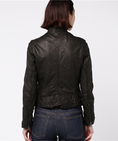 Uncut Bound（アンカットバウンド）の「Uncut Bound(アンカットバウンド)  ﾗﾑﾚｻﾞｰﾗｲﾀﾞｰｽｼﾞｬｹｯﾄ（ライダースジャケット・レディース・ブラック/ベージュ・1/2）」の5枚目の写真