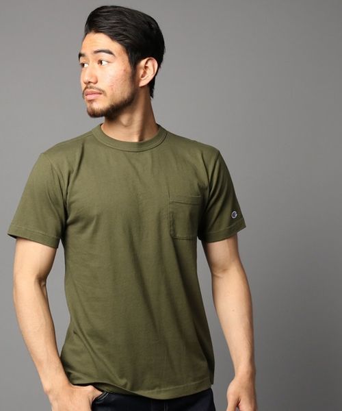 Champion（チャンピオン）の「【Champion】無地クルーネックTシャツ（Tシャツ/カットソー・メンズ・ホワイト/イエロー/グリーン/ダークグリーン/グレー/ベージュ/サックスブルー/ブラック/レッド/ネイビー/マスタード/ライトグレー/ブラウン/ダークグレー/ワイン/ブルー/ライトピンク/ターコイズブルー/ライトグリーン/オレンジ/ロイヤルブルー/ダークブラウン/パープル・MEDIUM/LARGE/SMALL/X-LARGE）」の10枚目の写真