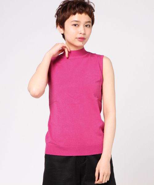 KOBE LETTUCE（コウベレタス）の「ノースリーブハイネックサマーニットトップス（ニット/セーター・レディース・ホワイト×ネイビー/ベージュ/ラベンダー/ピンク/ホワイト×ブラック/ブラック/サックスブルー/オフホワイト/ブルー/イエロー/ブラウン/ボルドー/カーキ/レッド/グリーン/ネイビー/グレー系・FREE/S/M）」の16枚目の写真