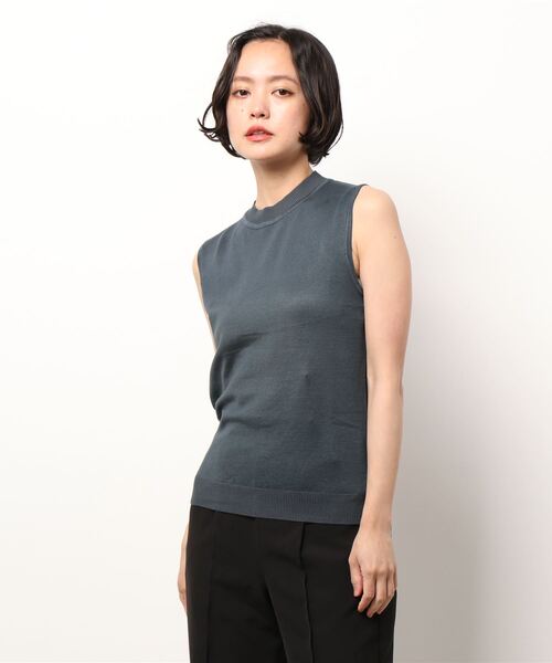 KOBE LETTUCE（コウベレタス）の「ノースリーブハイネックサマーニットトップス（ニット/セーター・レディース・ホワイト×ネイビー/ベージュ/ラベンダー/ピンク/ホワイト×ブラック/ブラック/サックスブルー/オフホワイト/ブルー/イエロー/ブラウン/ボルドー/カーキ/レッド/グリーン/ネイビー/グレー系・FREE/S/M）」の18枚目の写真