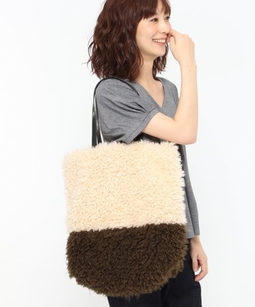 LAKOLE（ラコレ）の「エコラムファートートバッグ / LAKOLE（トートバッグ・レディース・オフホワイト/ブラック/アッシュグレー/ボルドー・フリー）」の19枚目の写真