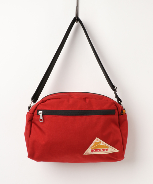 KELTY(ケルティ)の「【KELTY/ケルティ】ナイロンポーチ ラウンドトップショルダーバッグM / ROUND TOP BAG M(ショルダーバッグ)」|レッド