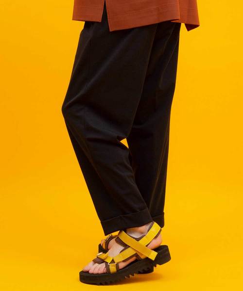 UNITED TOKYO（ユナイテッドトウキョウ）の「アンクルジャージーワイドテーパードスラックス（その他パンツ・メンズ・ネイビー/ブラウン・1/2/3）」の6枚目の写真