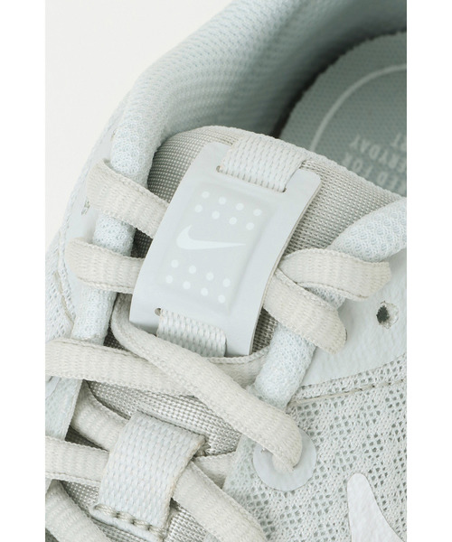 NIKE（ナイキ）の「【NIKE】ナイキ エアマックスモーション LW（スニーカー・レディース・ブラック/オフホワイト・24.5/23.5）」の6枚目の写真