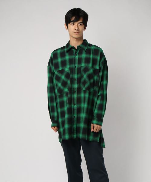 AZIONE（アジオネ）の「AZIONE/アジオネ/オンブレービッグシャツ（シャツ/ブラウス・メンズ・グレー/レッド/ブルー/グリーン・FREE）」の10枚目の写真