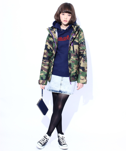 X-girl（エックスガール）の「BLEACHED DENIM SKIRT（デニムスカート・レディース・ライトインディゴブルー・0/1/2）」の2枚目の写真