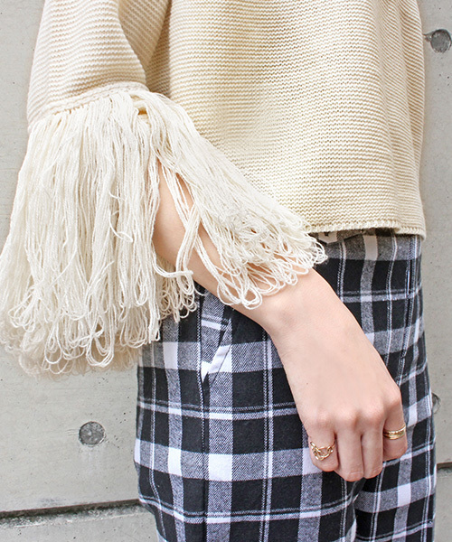 RANDA（ランダ）の「フリンジスリーブニット（ニット/セーター・レディース・ブラウン/クリーム/ワイン・FREE）」の6枚目の写真