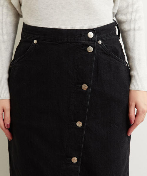 Lee（リー）の「LEE(リー) SC ボタンスリット スカート BK（スカート・レディース・ブラック・MEDIUM/SMALL）」の7枚目の写真