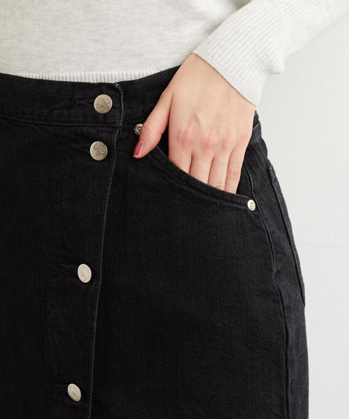 Lee（リー）の「LEE(リー) SC ボタンスリット スカート BK（スカート・レディース・ブラック・MEDIUM/SMALL）」の8枚目の写真