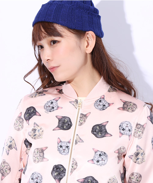 mmts(マミタス)の「mmts / 猫だらけ ブルゾン(ブルゾン・レディース・ネイビー/ピンク・ONE SIZE)」の6枚目の写真