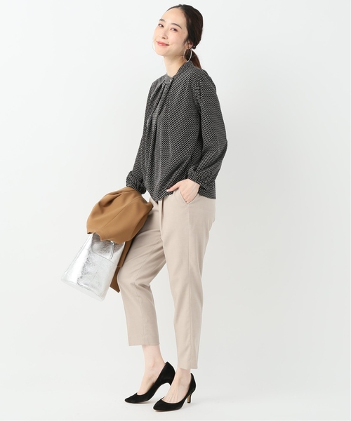 La TOTALITE(ラトータリテ)の「ルミレット パンツ(その他パンツ・レディース・ベージュ/ネイビー・36/38)」の3枚目の写真