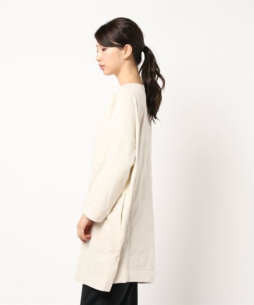 PUAL CE CIN(ピュアルセシン)の「ボタニカル刺繍チュニック(Tシャツ/カットソー・レディース・ブラック/ベージュ/アイボリー/キャメル・FREE)」の6枚目の写真
