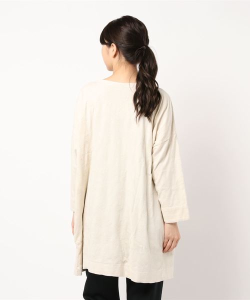 PUAL CE CIN(ピュアルセシン)の「ボタニカル刺繍チュニック(Tシャツ/カットソー・レディース・ブラック/ベージュ/アイボリー/キャメル・FREE)」の5枚目の写真