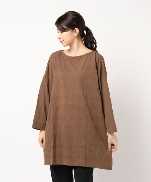 PUAL CE CIN(ピュアルセシン)の「ボタニカル刺繍チュニック(Tシャツ/カットソー・レディース・ブラック/ベージュ/アイボリー/キャメル・FREE)」の10枚目の写真