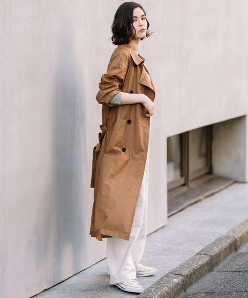 Munich（ミューニック）の「ナイロンコットンタフタ軽量トレンチコート（トレンチコート・レディース・アイボリー/ブルーグレー/ブラック/ブラウン・S/XS）」の4枚目の写真